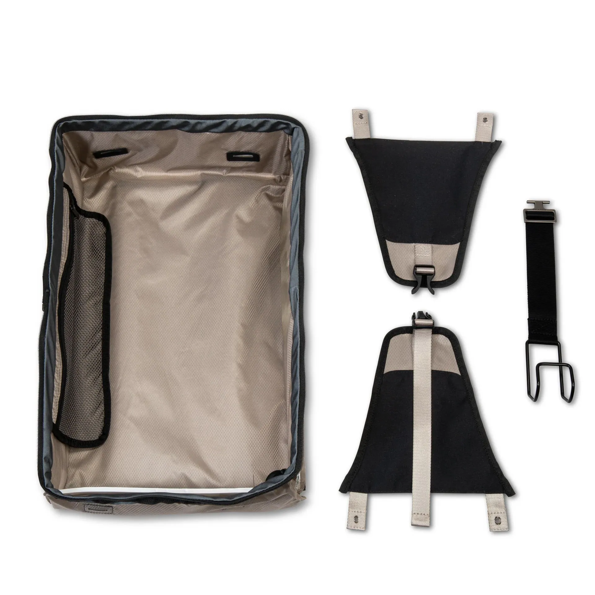 Flight Essentials Softside 22" Carry On