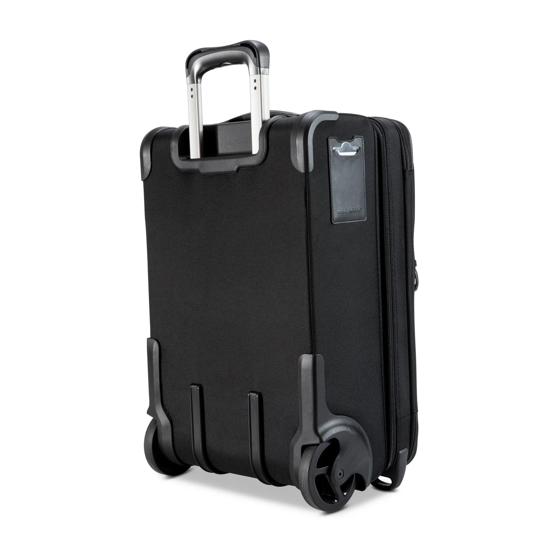 Flight Essentials Softside 22" Carry On